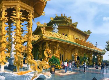 Chùa Phúc Lâm Là Mát - Địa Điểm Chùa Vàng Ở Hưng Yên