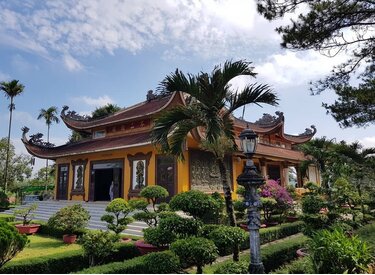 Chùa Bát Nhã: Nơi Tĩnh Lặng và Bình An