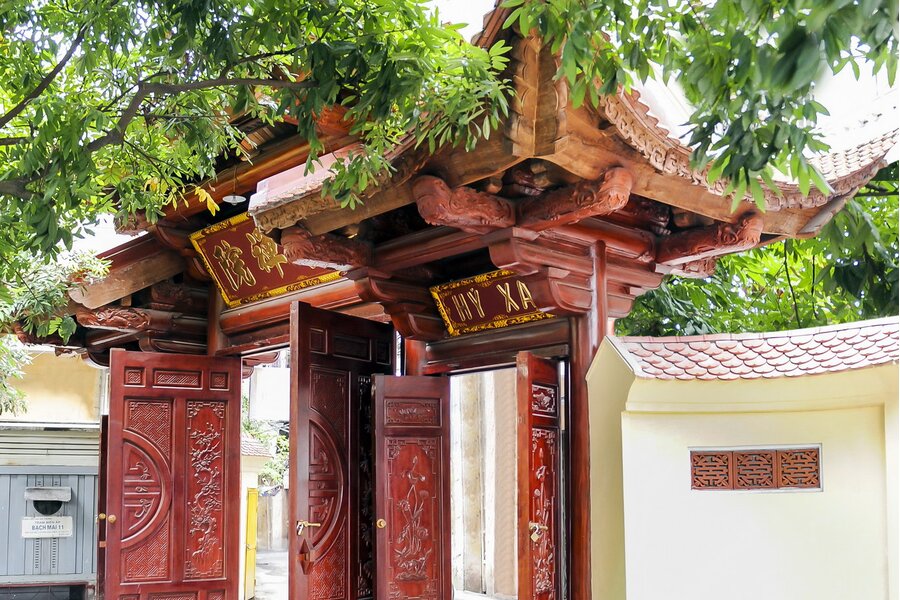 Thiền viện chùa liên phái: Nơi chia sẻ và học hỏi về tâm linh và triết học.