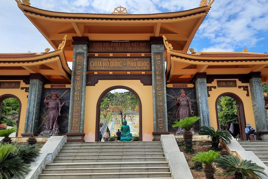 Chùa Thiền Lâm Huế - Nơi Thức Dậy Tâm Hồn và Suy Tư Đức Phật