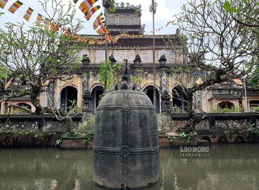 Thiêng liêng tại chùa cổ lễ Nam Định