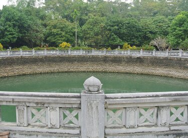 Thiền viện chùa giếng nước mạch nước Hóc Môn