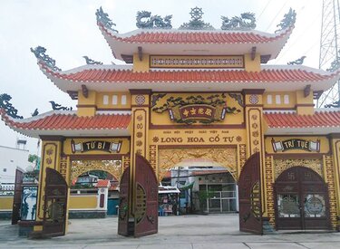 Thiền viện Chùa Long Hoa: Nơi thanh tịnh và tĩnh lặng cho tâm hồn.