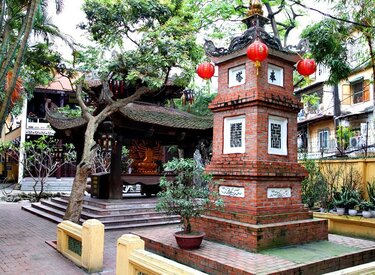 Chùa Phúc Khánh - Nơi Thờ Ai và Tìm Kiếm An Lạc Trong Tâm Hồn