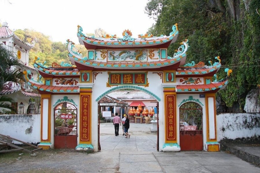 Chùa hang Hà Tiên - Di sản tâm linh ấn tượng ở Kiên Giang