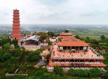 Thăm Biển và Chùa Đỏ Hải Phòng