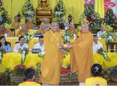Thăm chùa Đức Hòa tại Địa chỉ Bình Dương