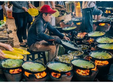 Thiền viện Đông Lai - Chùa Bánh Xèo An Giang: Nơi Linh Thiêng và Nổi Tiếng với Món Bánh Xèo