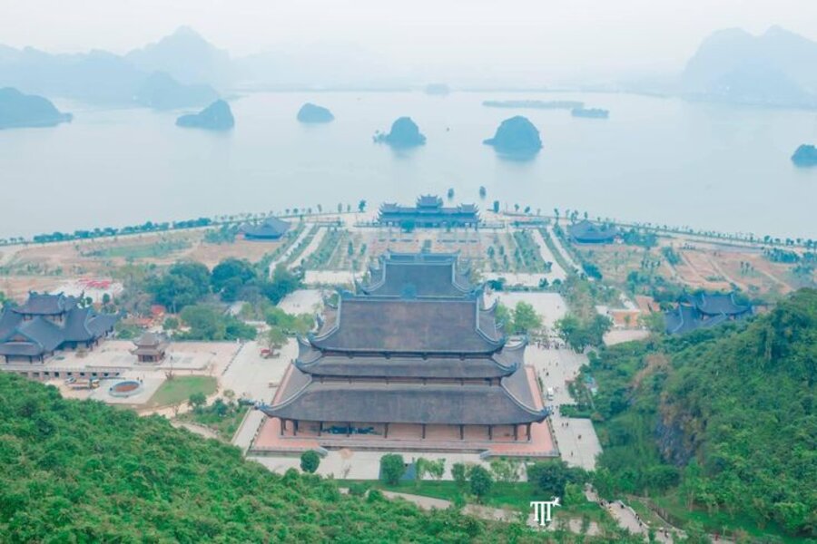 Tháp cảnh đẹp của chùa lớn nhất Đông Nam Á