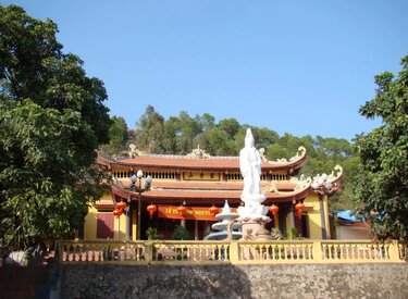 Chùa Linh Nguyên Nơi Thanh Tịnh và Linh Thiêng