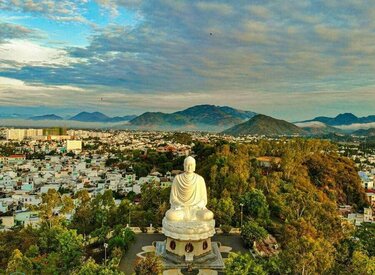 Chùa Đa Bảo Nha Trang: Nét đẹp tâm linh tại trung tâm du lịch nổi tiếng.
