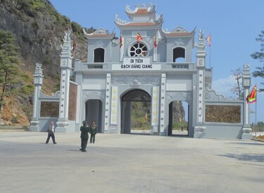Thiền xứ sở chùa bạch đằng giang