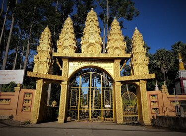 Khám phá Chùa Phật Lớn ấn tượng