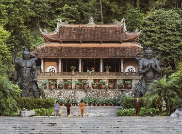 Thờ Phật tại Chùa Tam Chúc