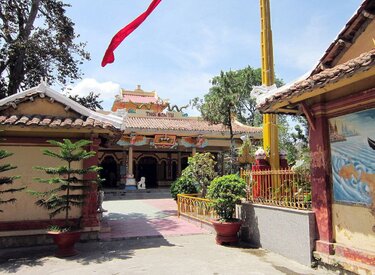 Chùa Thới Sơn: Nơi Linh Thiêng Điều Huyền Bí