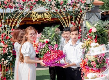 Bưng quả đám cưới và bưng mâm đám cưới truyền thống