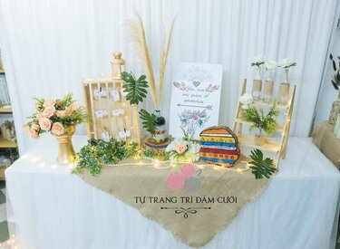 Bàn Gallery Đám Cưới Handmade Chất Lượng Nhất