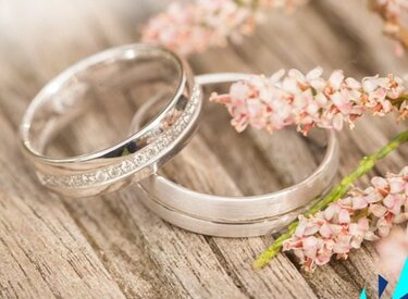 Bán nhẫn cưới có sao không và có nên bán nhẫn cưới không?
