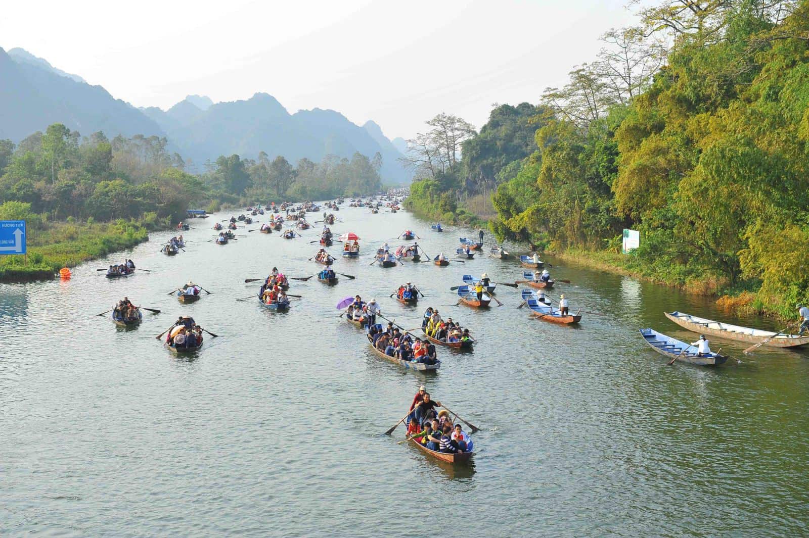 Khám phá Chùa Hương - Hành trình về miền linh thiêng đất Phật