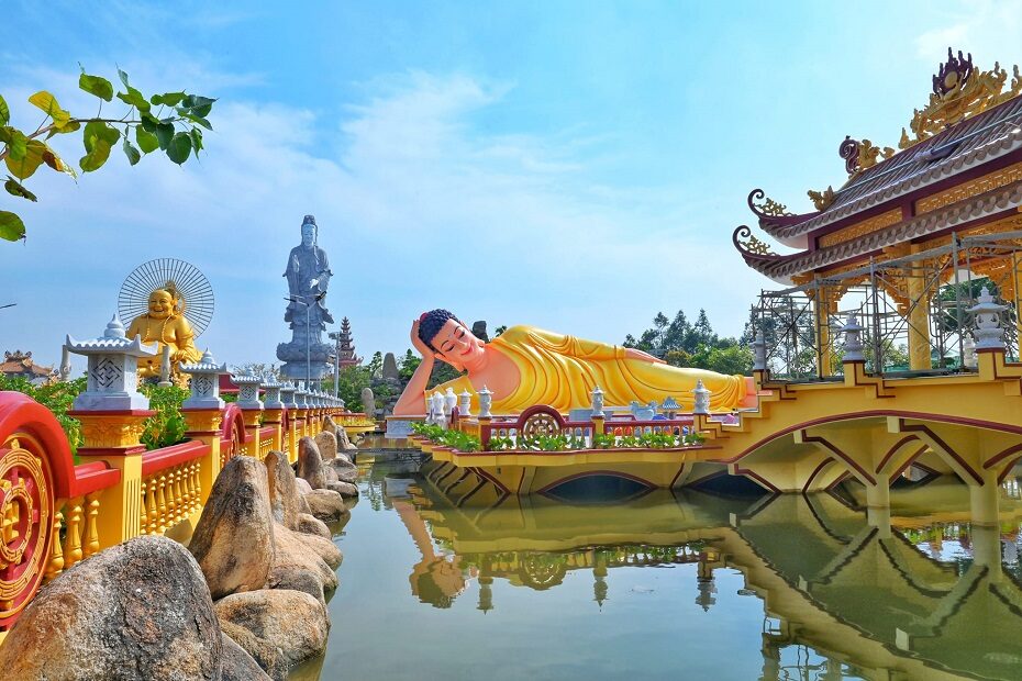 Khám phá Chùa Vạn Phước Bình Đại - Điểm du lịch Tâm linh Hấp dẫn tại ...