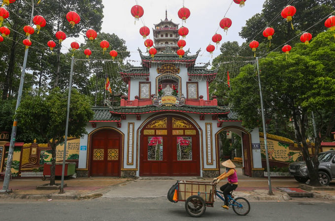 Chùa Pháp Vân, ngôi chùa hơn 50 năm tuổi ở Sài Gòn giữ ba kỷ lục Việt ...