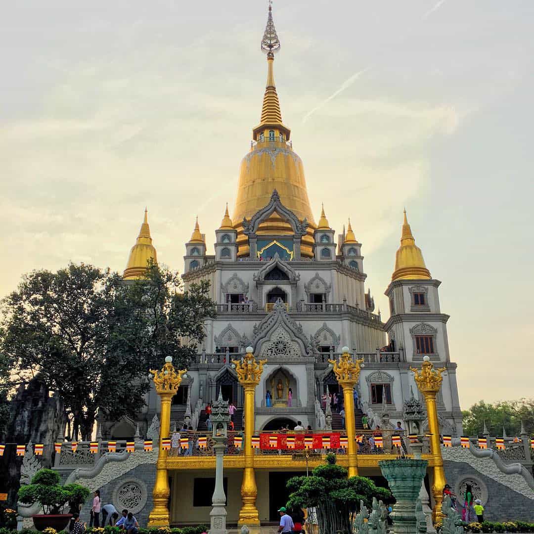 Ghé thăm chùa Bửu Long Sài Gòn - NGÔI CHÙA THÁI đẹp ngỡ ngàng