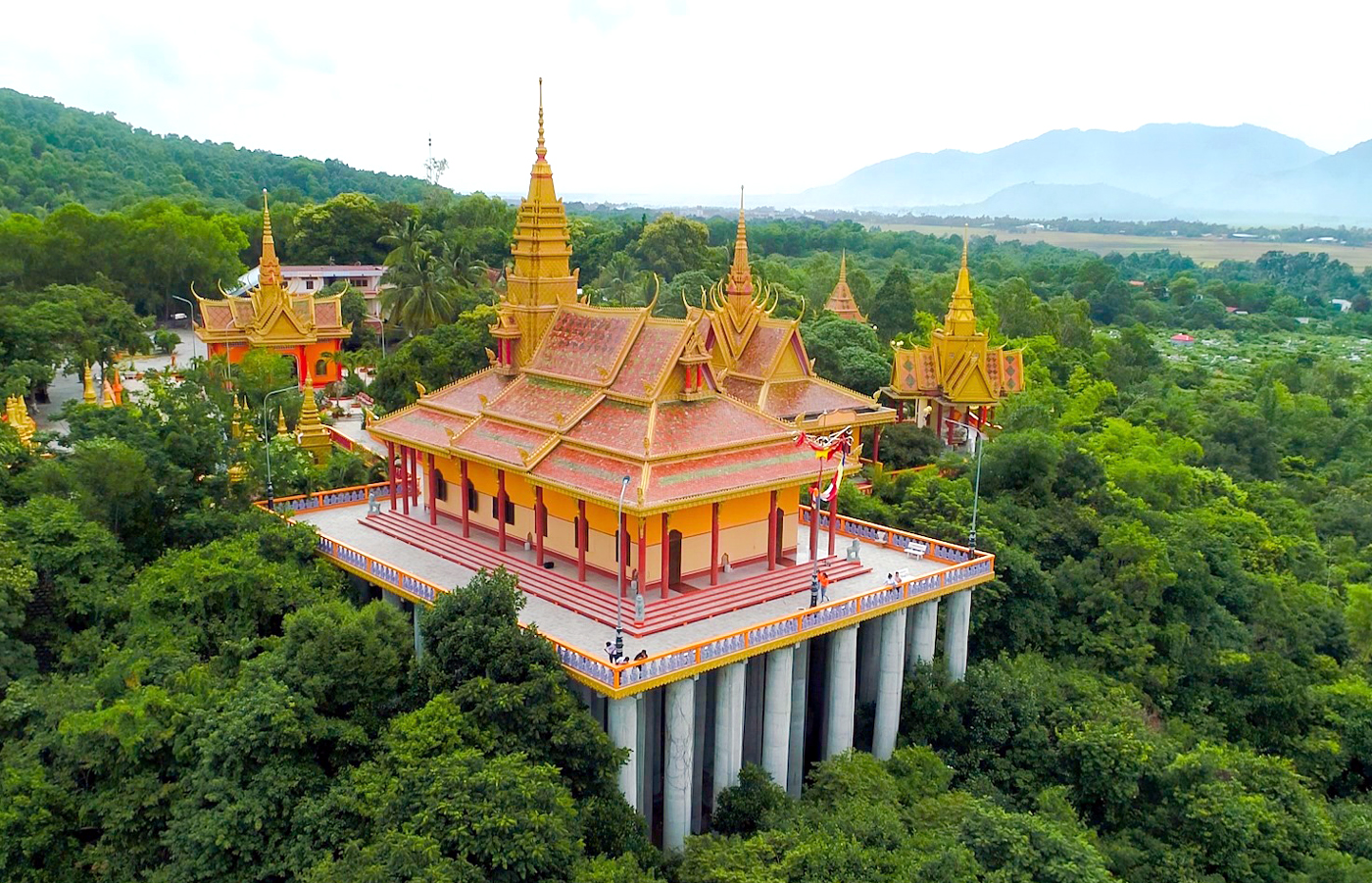 Chùa Tà Pạ - Ngôi chùa Khmer trên núi độc đáo ở An Giang