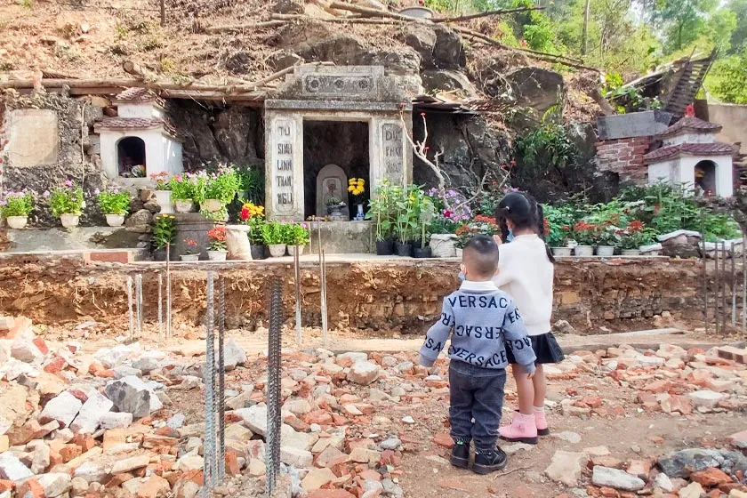 Chùa Bụt Mọc: Ngôi chùa cổ linh thiêng ở Hải Phòng | Hai Phong Tours