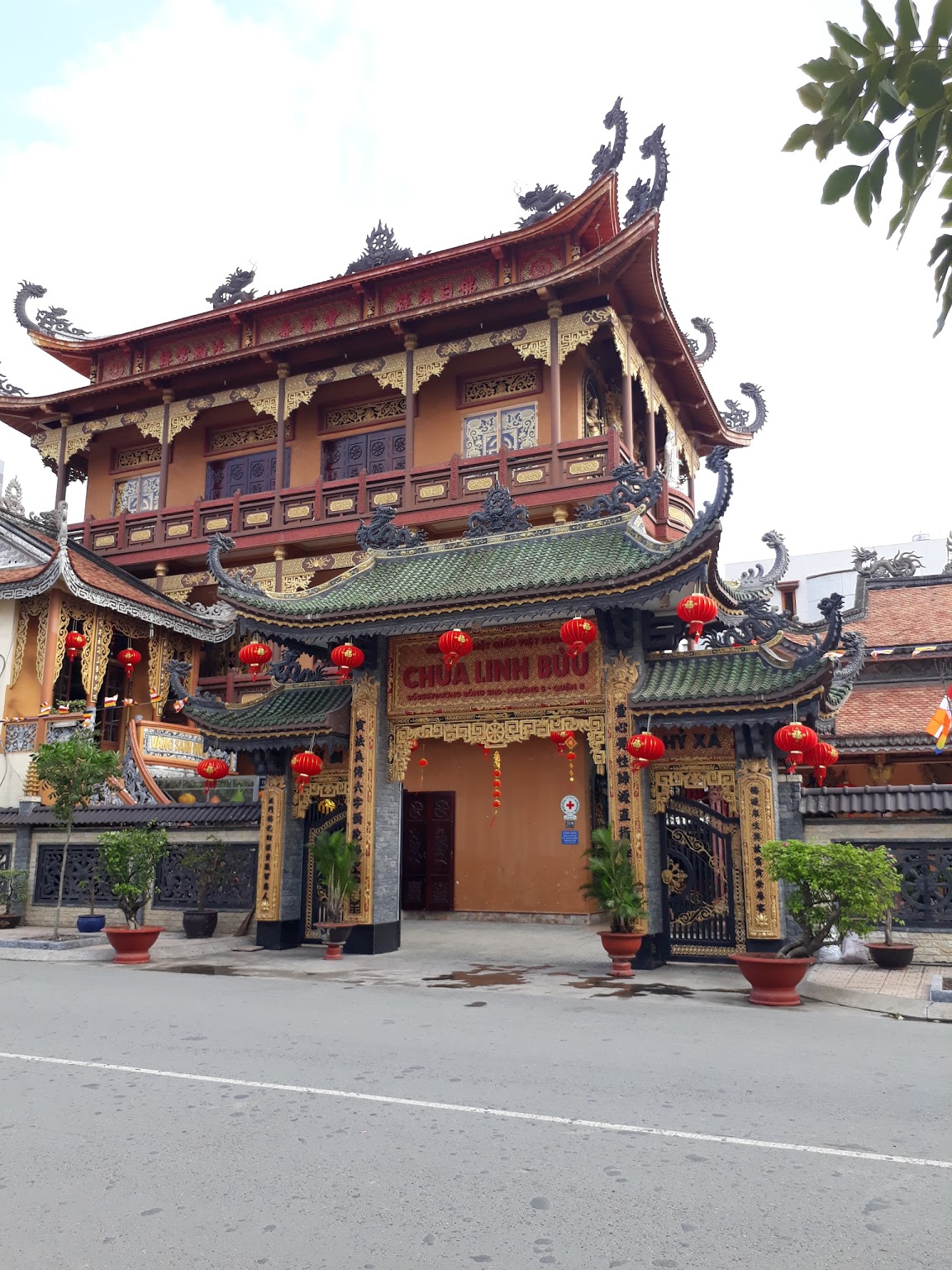 Chùa Linh Bửu - Quận 8 - #1 [Khám Phá Vẻ Đẹp]