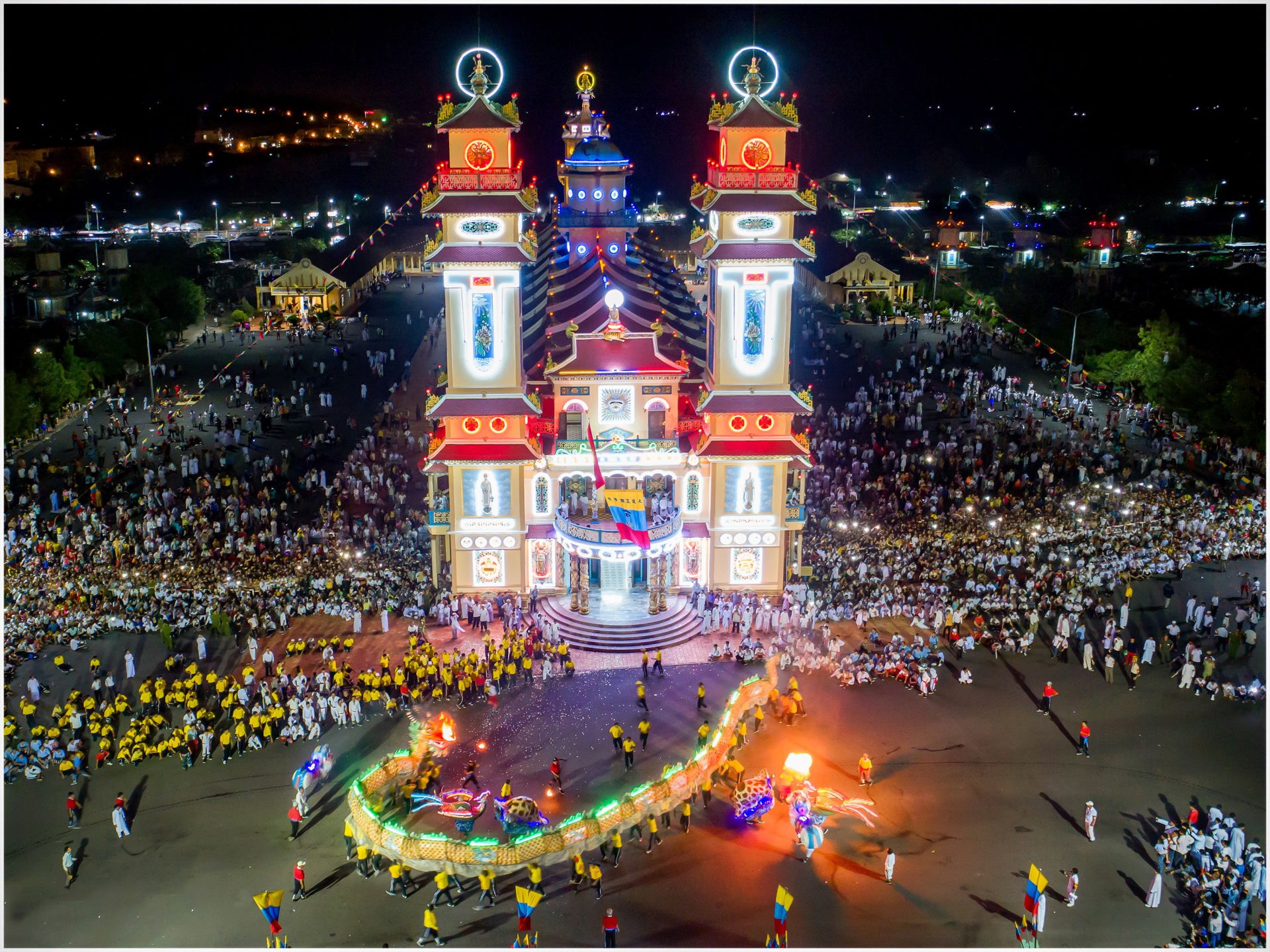 Núi BÀ ĐEN – Tòa Thánh TÂY NINH - Chùa GÒ KÉN - Tour 24h