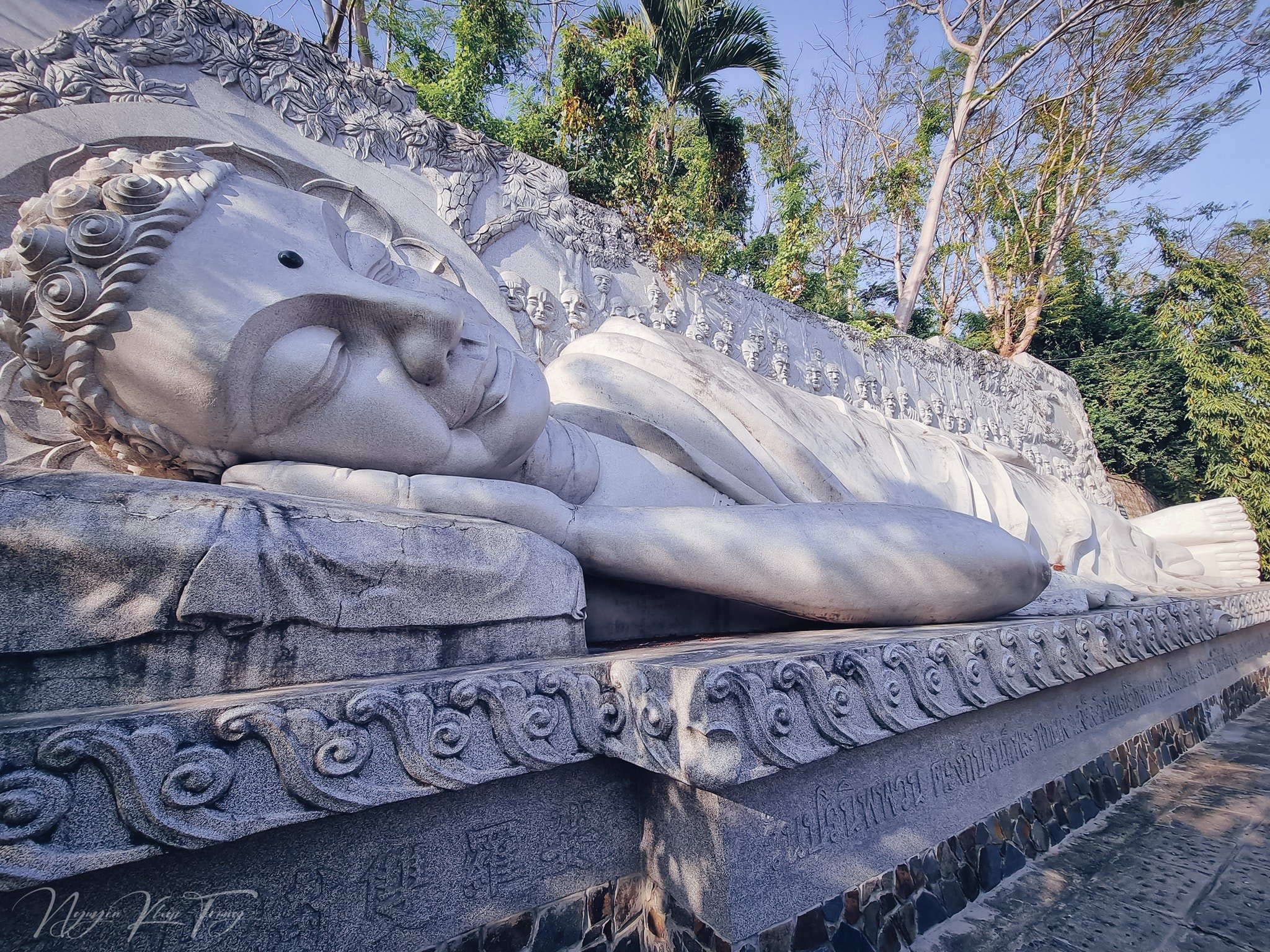 Chùa Long Sơn Nha Trang: Chùa Phật Trắng cổ kính của TP biển