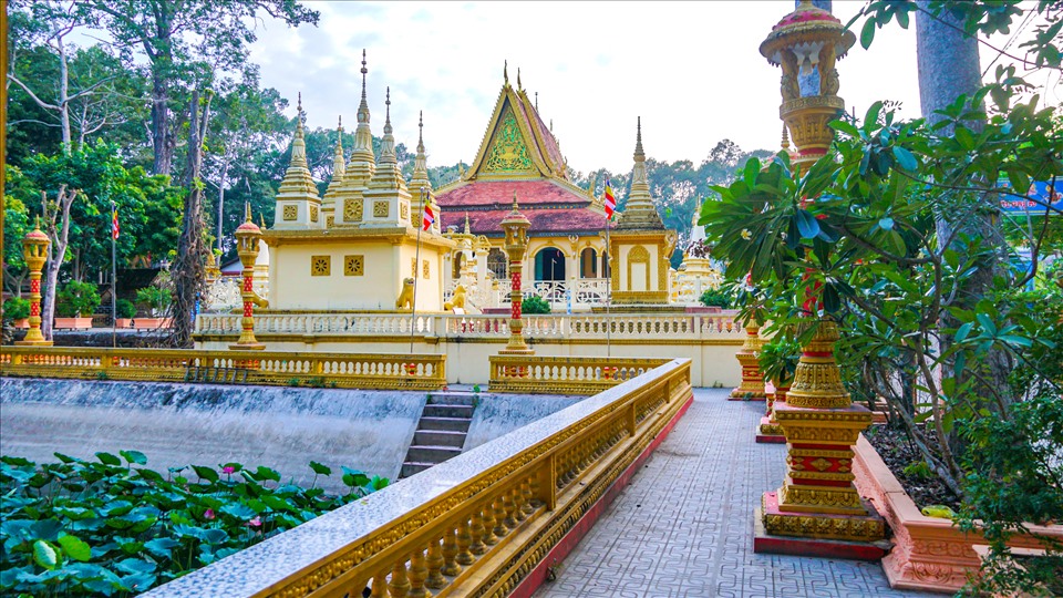 Ngắm vẻ đẹp chùa Âng - ngôi cổ tự Khmer ngàn năm tuổi tại Trà Vinh ...