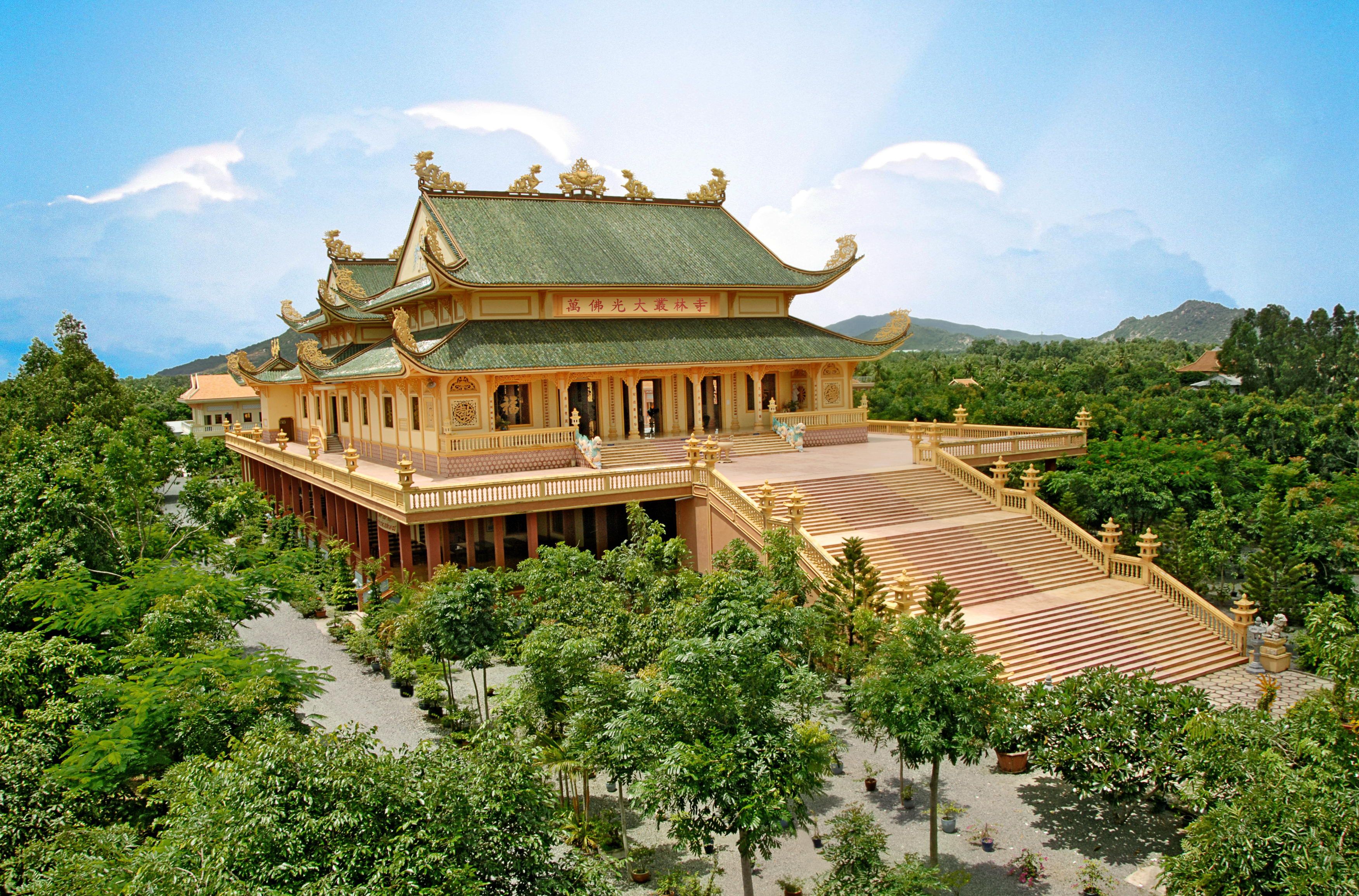 Đại Tòng Lâm Pagoda (Vũng Tàu province) The pagoda has been recognized ...