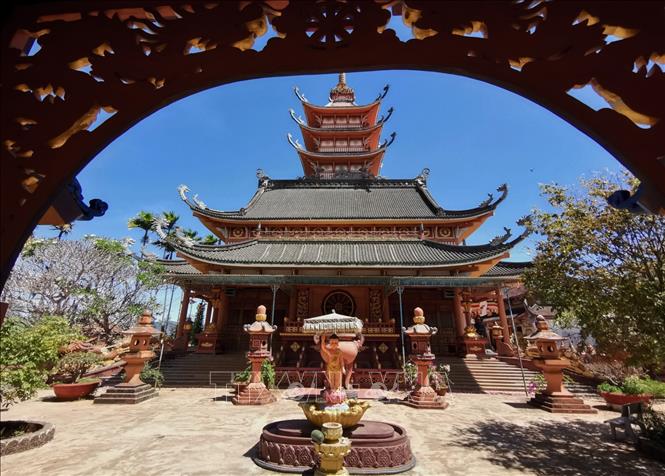 Khám phá nét đẹp cổ kính mà hiện đại của chùa Bửu Minh, Gia Lai ...