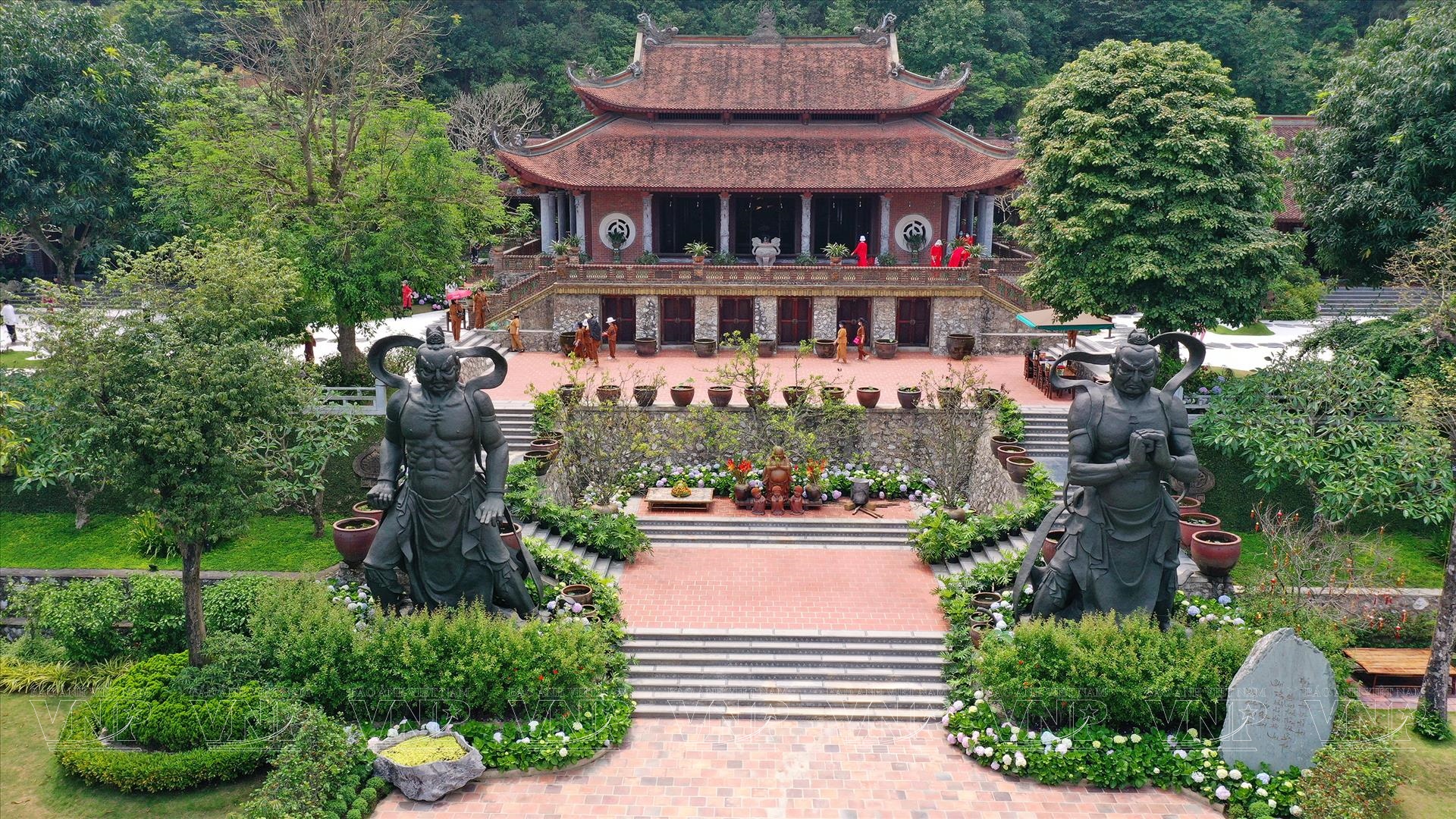 Chùa Địa Tạng Phi Lai Tự | Lịch sử - kiến trúc Chùa Đùng