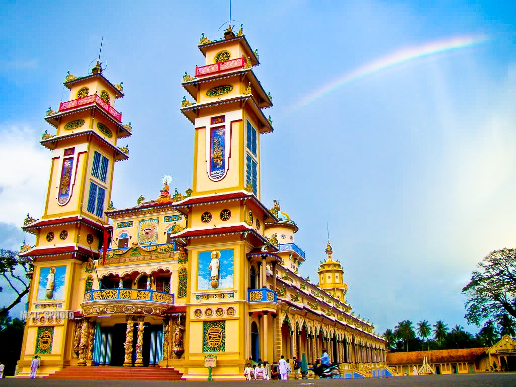 Tòa thánh Tây Ninh - di sản của vẻ đẹp kiến trúc độc đáo