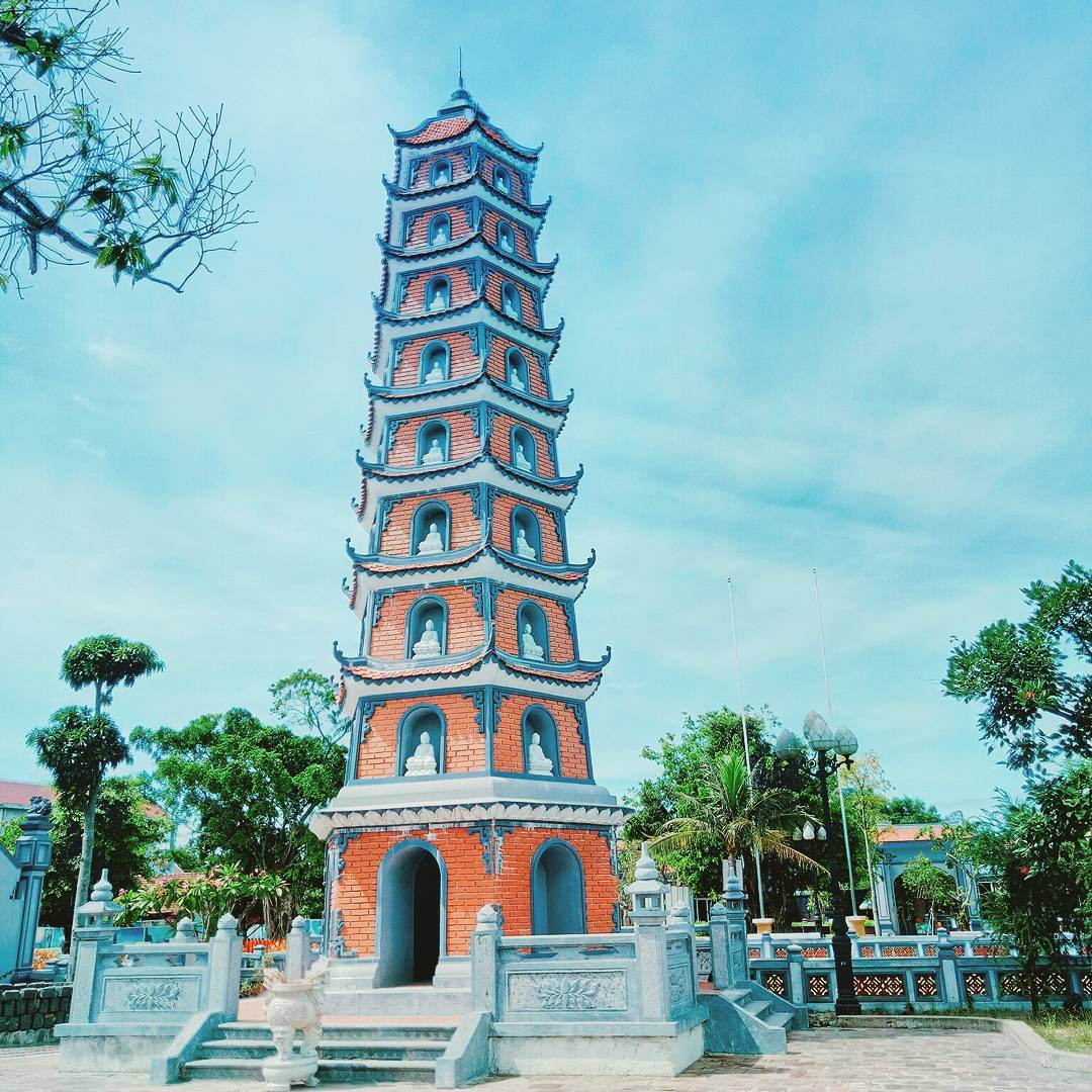 Ghé thăm ngôi chùa cổ hơn 700 tuổi tuyệt đẹp khi đi Quảng Bình - ChuduInfo
