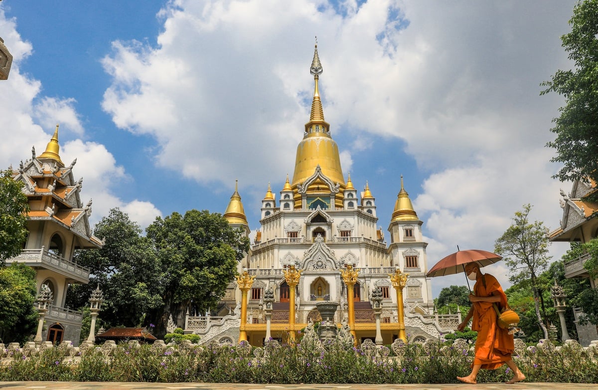 Chùa Bửu Long, ngôi chùa Sài Gòn trong top đẹp nhất thế giới - iVIVU.com