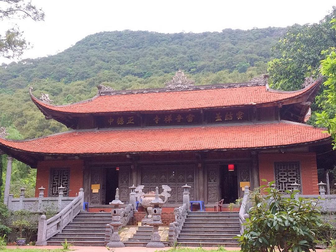 Chùa Lôi Âm - Tìm về nét đẹp tiên cảnh chốn thanh tịnh tại ngôi chùa cổ