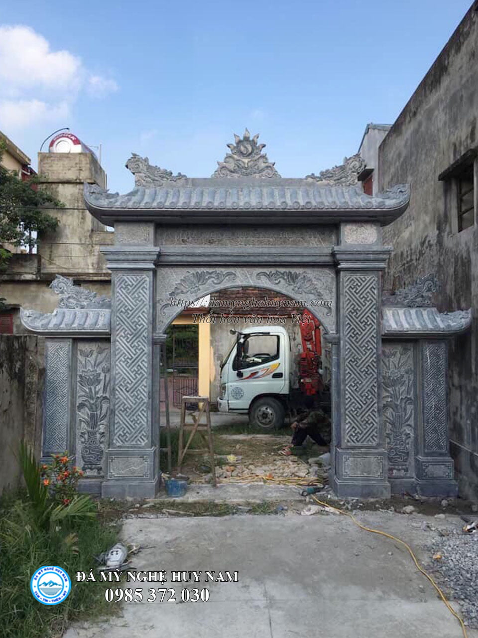 Top 50 mẫu cổng chùa đẹp hiện đại nhất